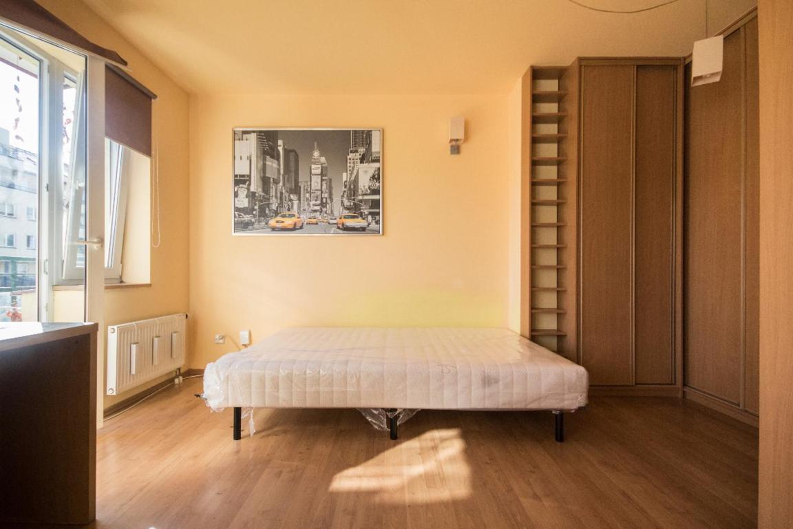 Apartment Metro Kabaty Warsaw