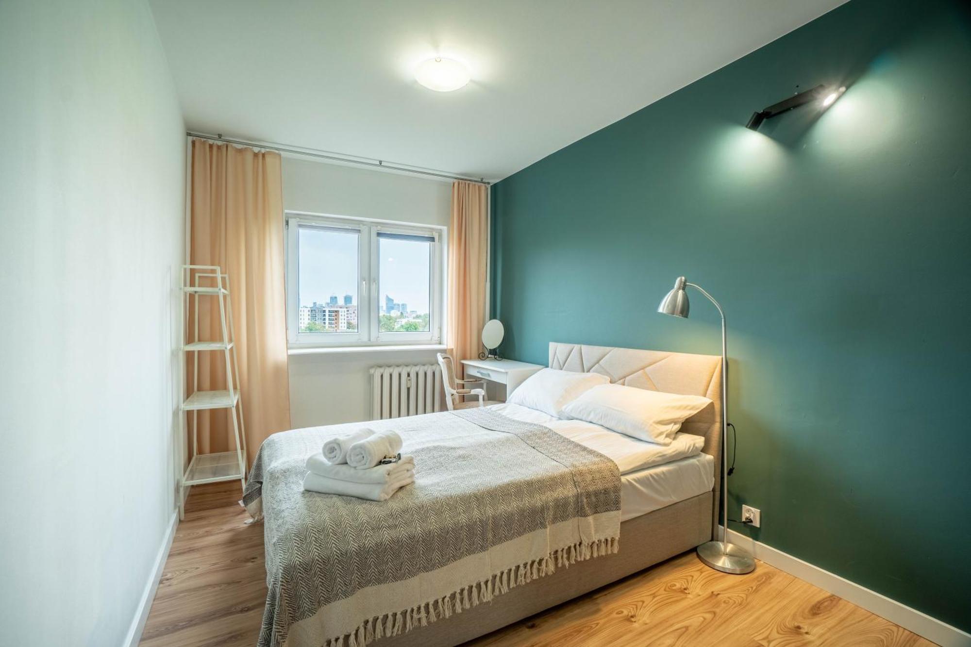 Spacious In Wola By Ecru Wwa91 Apartamento Varsóvia