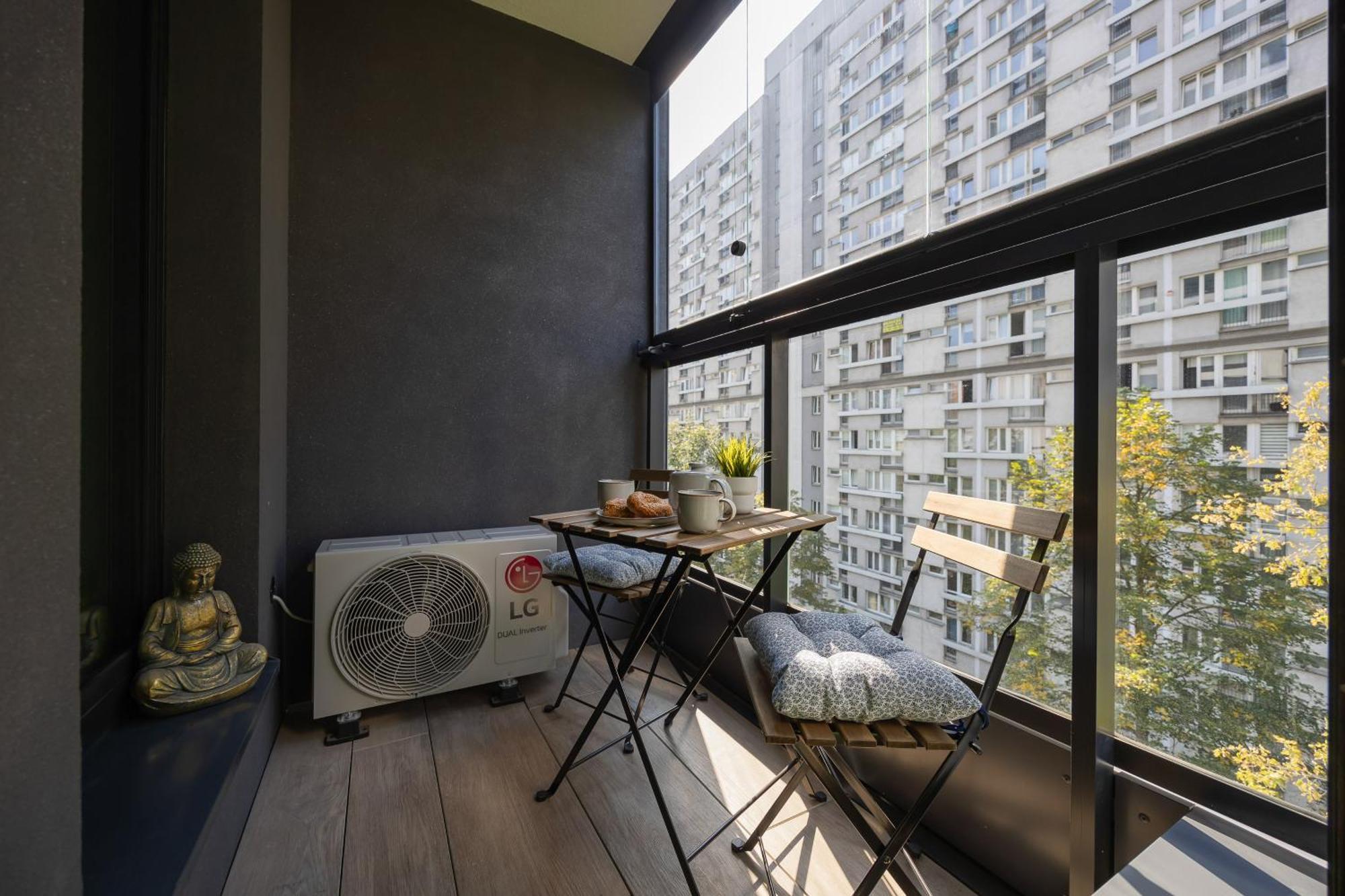 Stylish Grzybowska By Renters Apartment