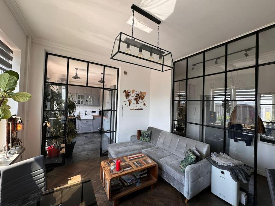 Lux Canada Penthouse Apartment *