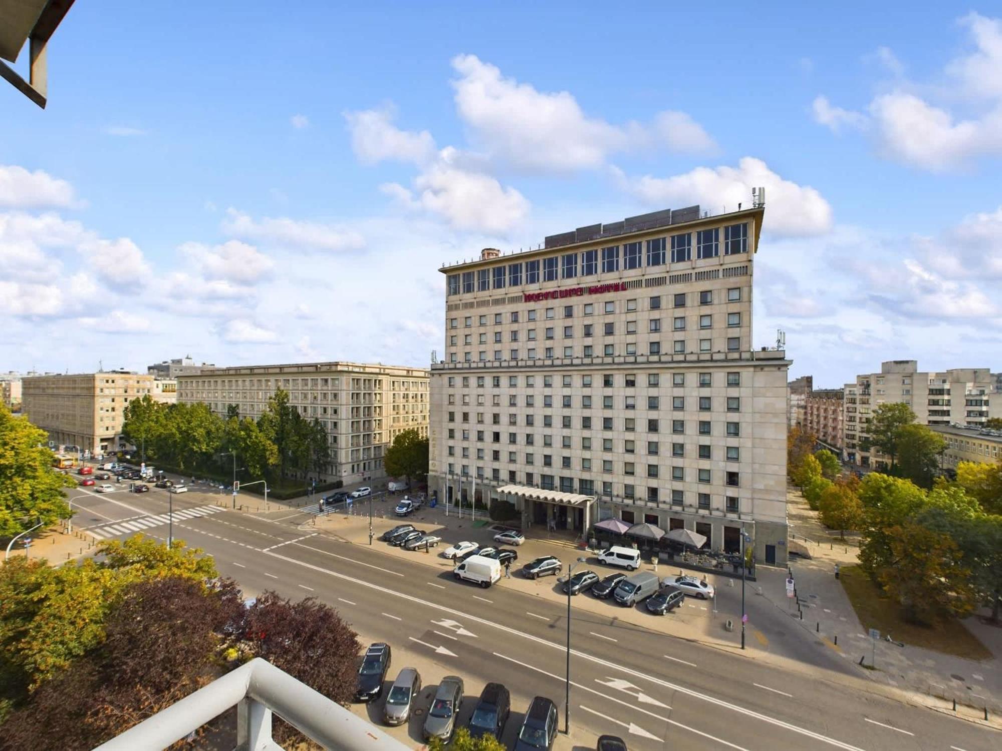 Bright In Downtown By Renters Apartment Warsaw
