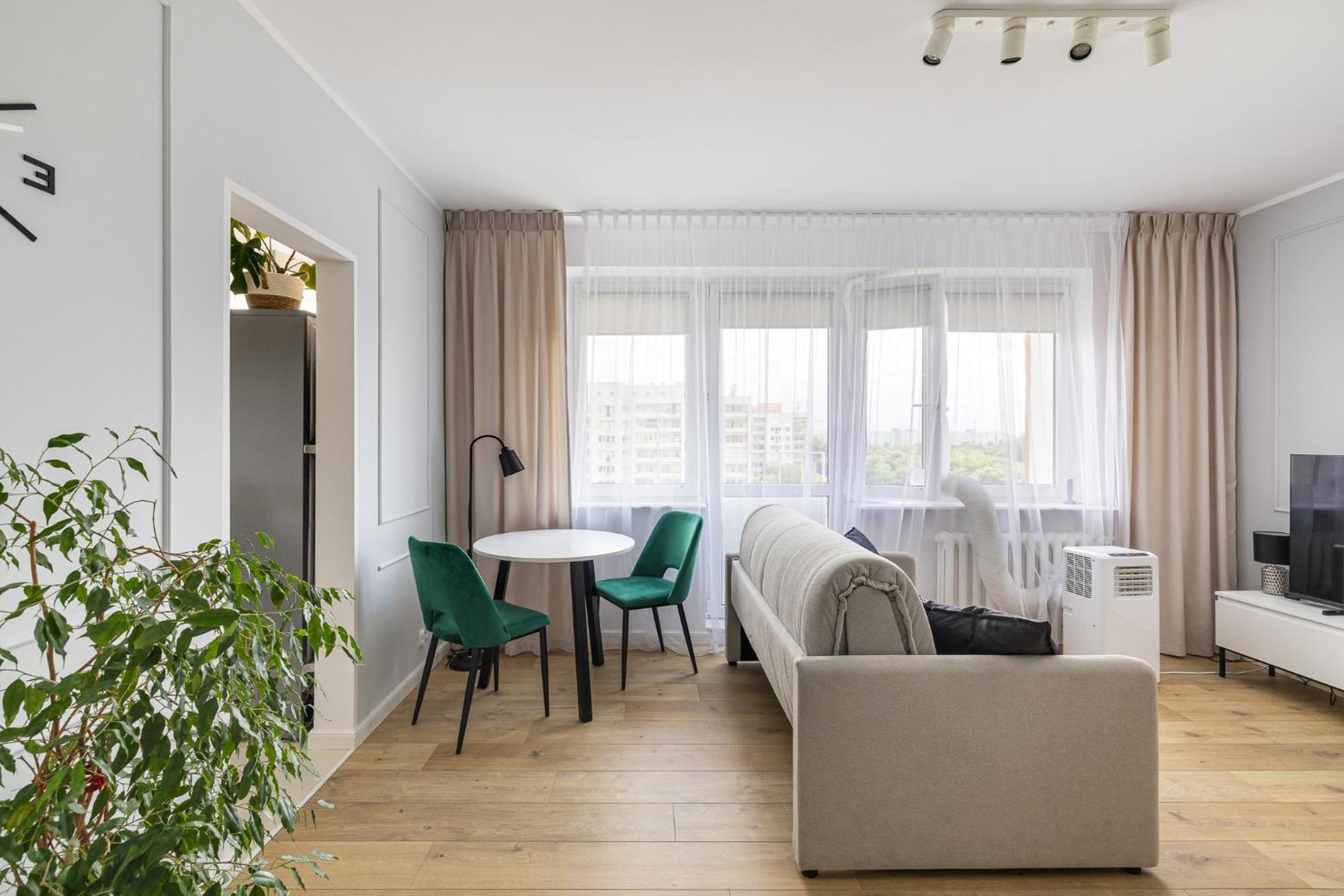 Business On Sluzew By Ecru Wwa90 * Warszawa