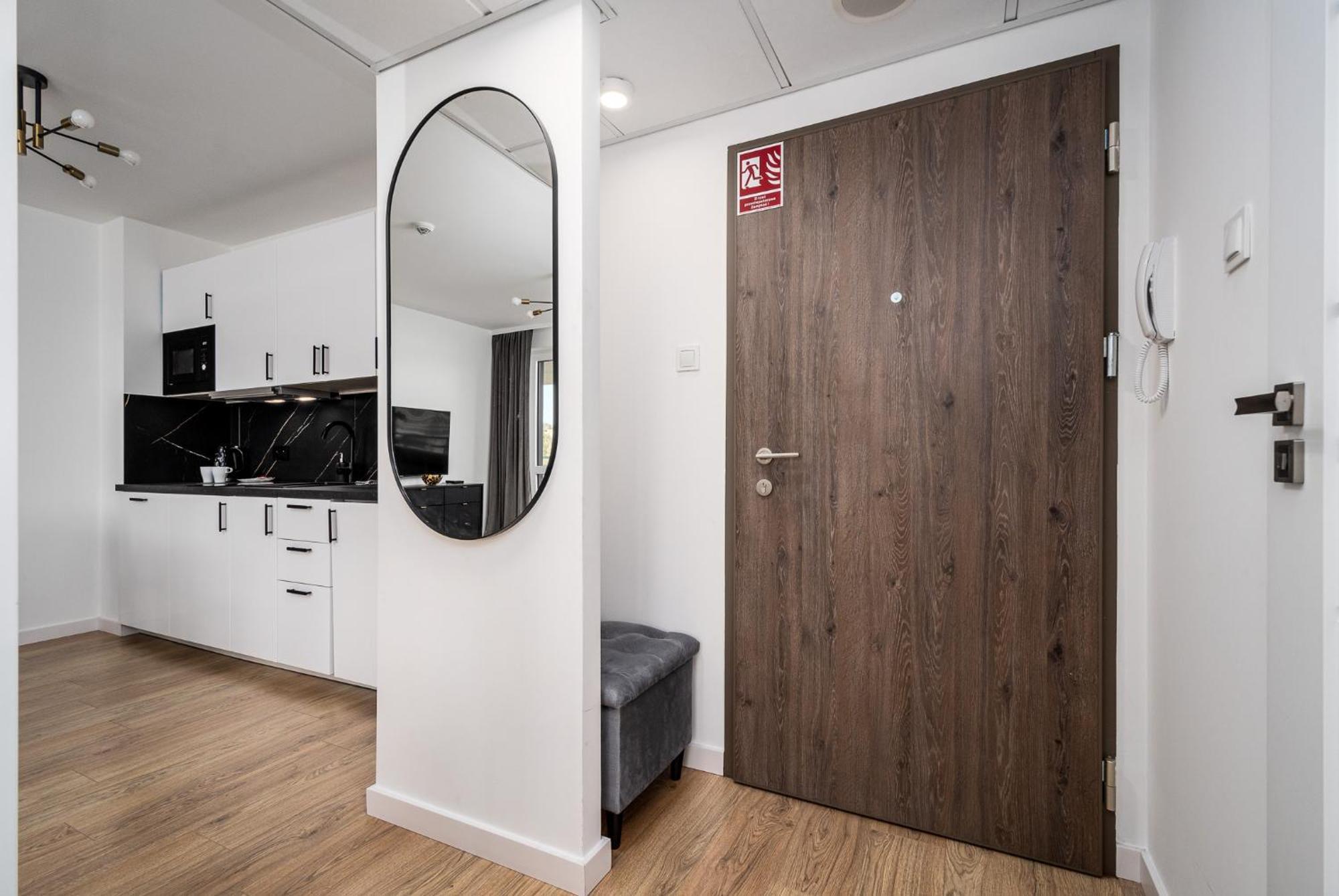 Apartment Pileckiego 59 By Perfect Free Parking