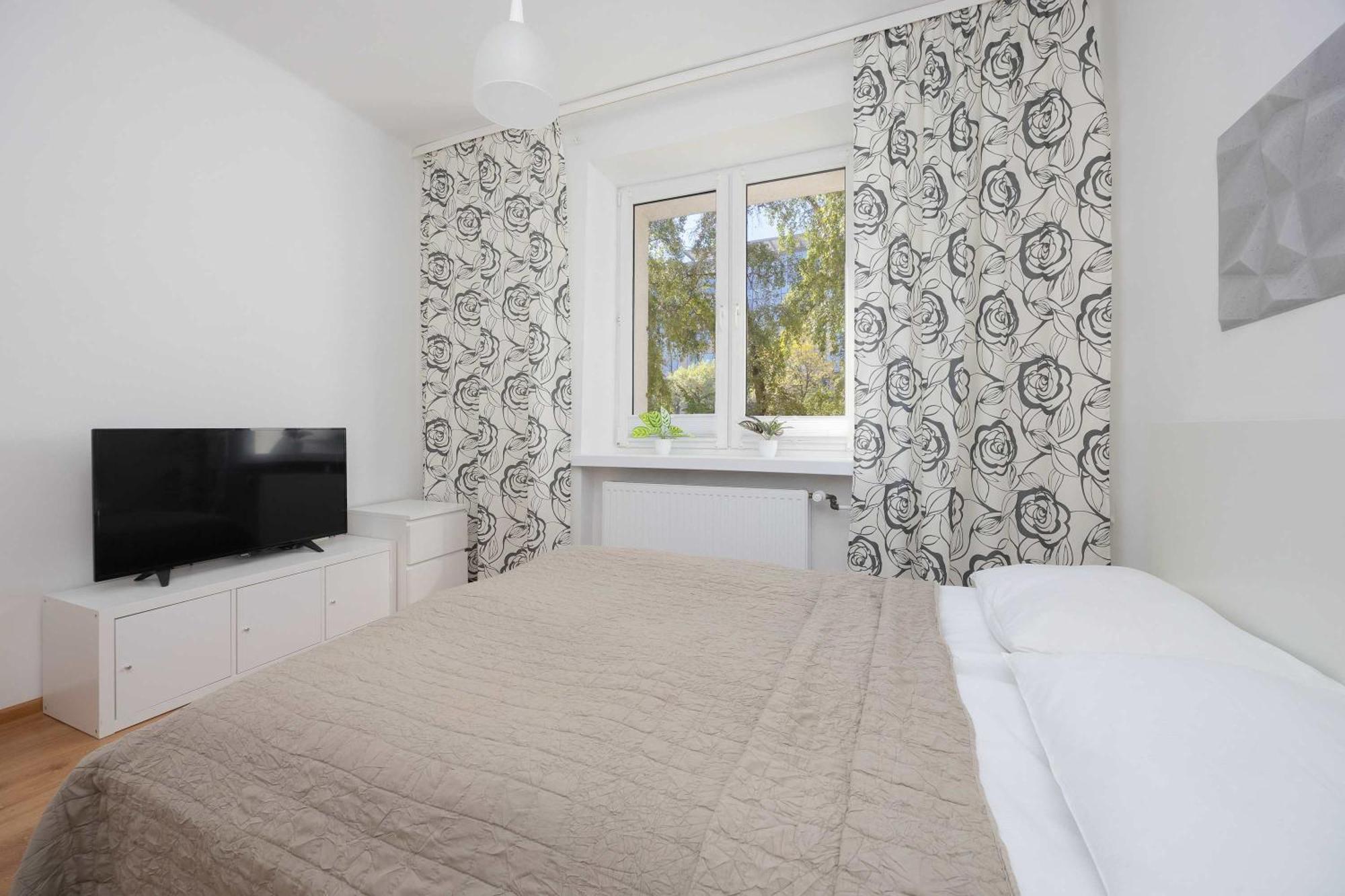 Modern In Perfect For Remote Work By Renters Warschau