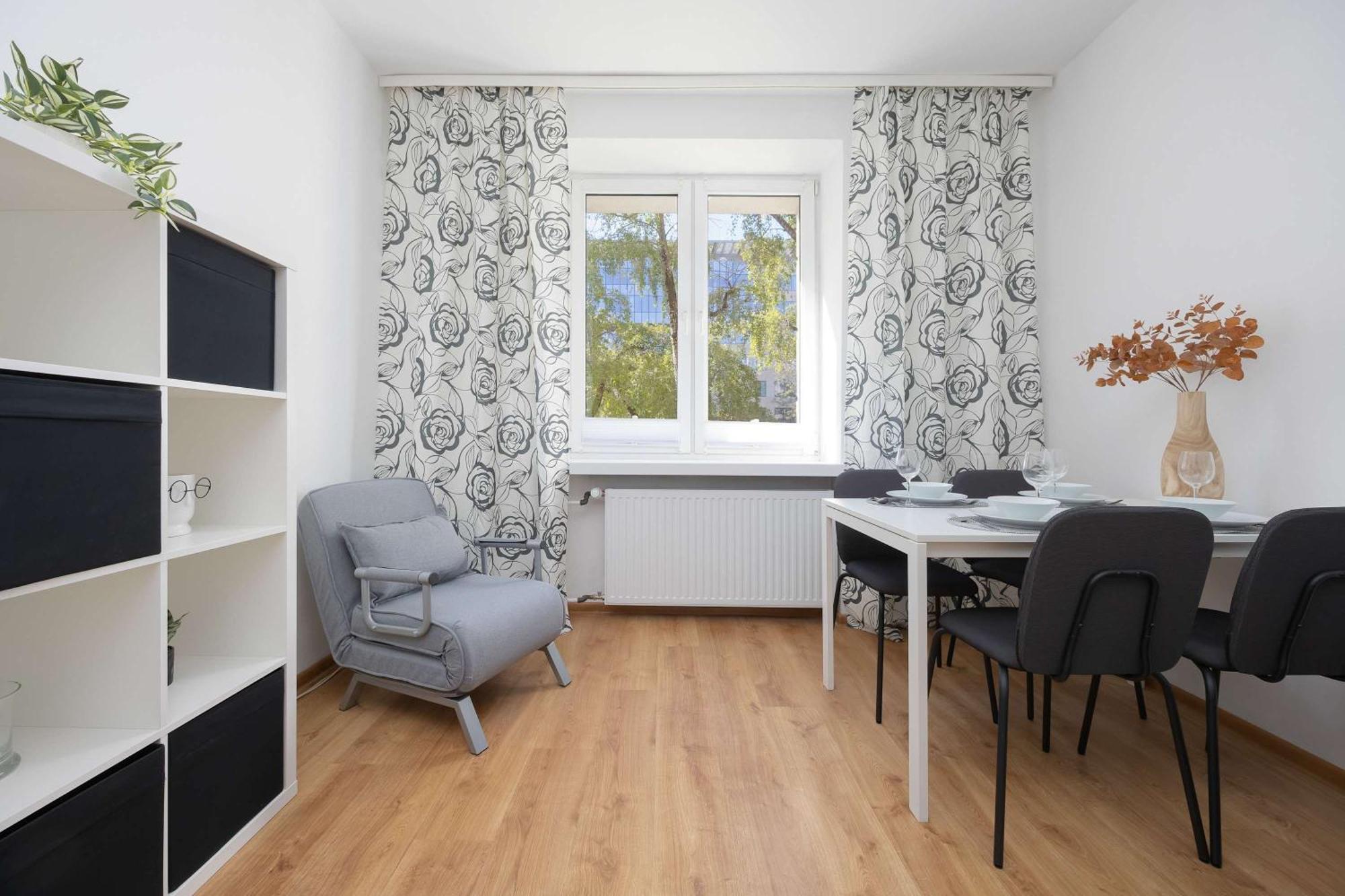 Modern In Perfect For Remote Work By Renters Apartment *