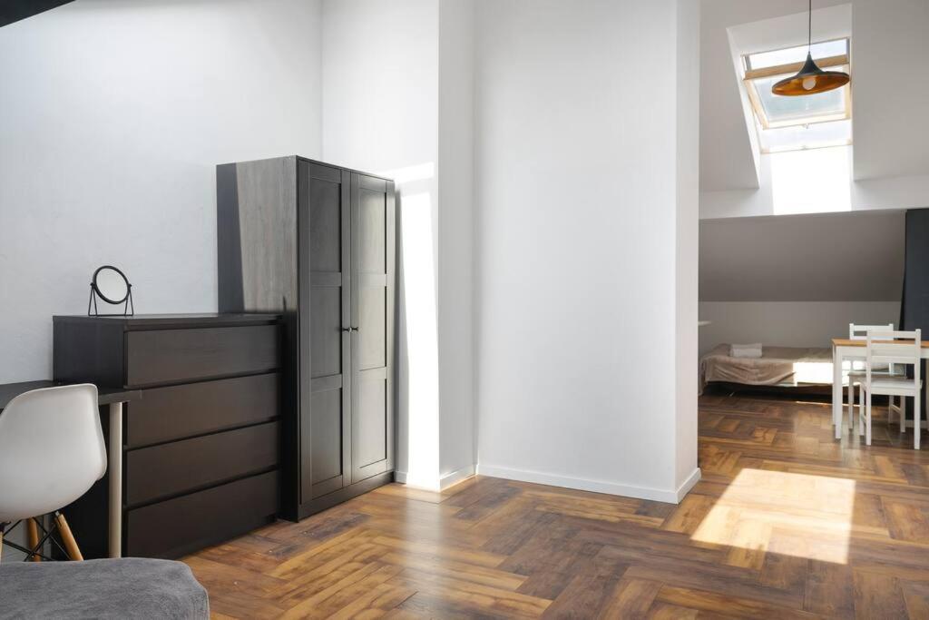 Golden Waw - Old Town Marcinkowskiego 4 New Apartment