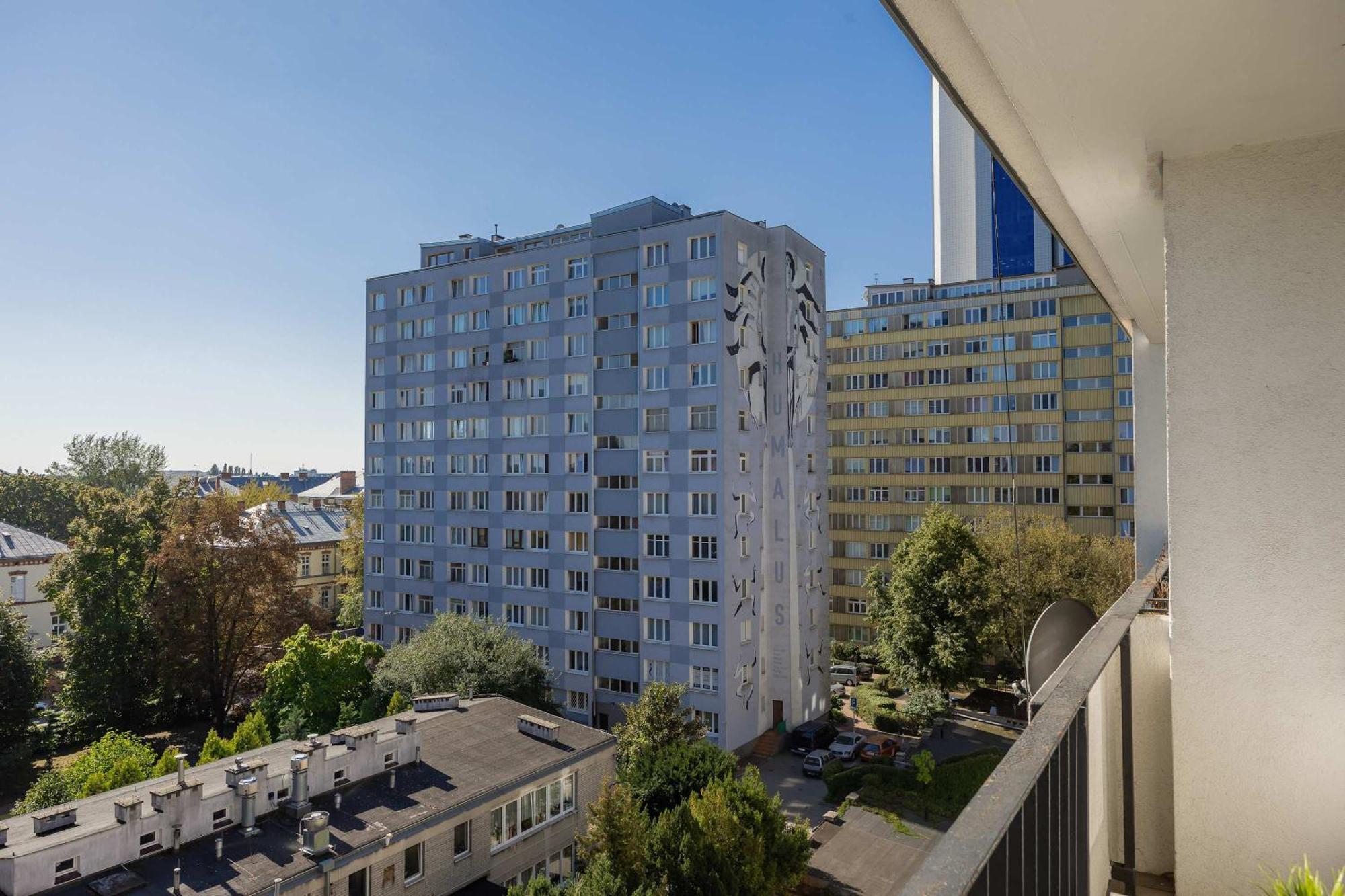 Stylish In Downtown By Renters Apartment *