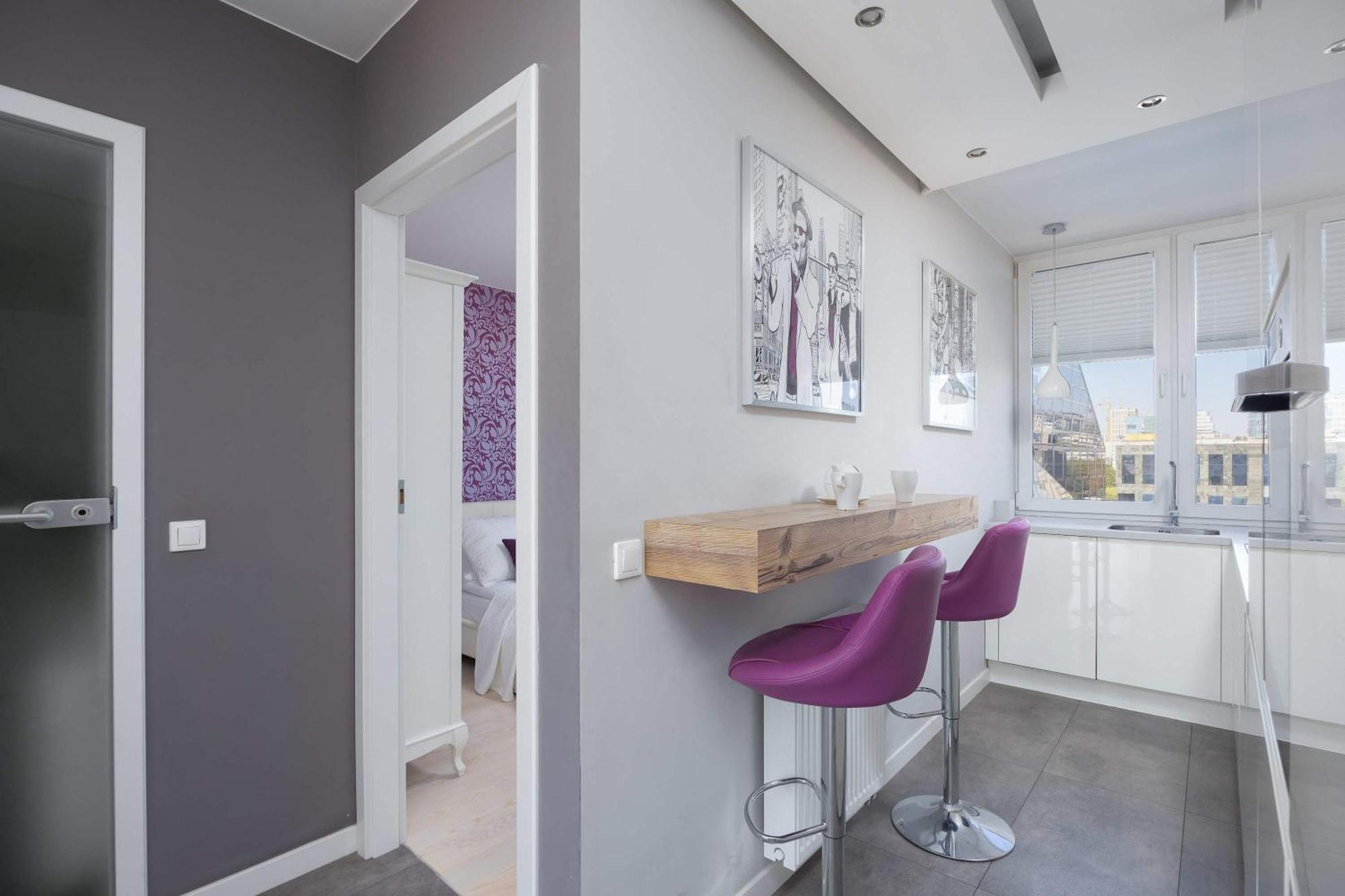 Stylish In Downtown By Renters Apartment