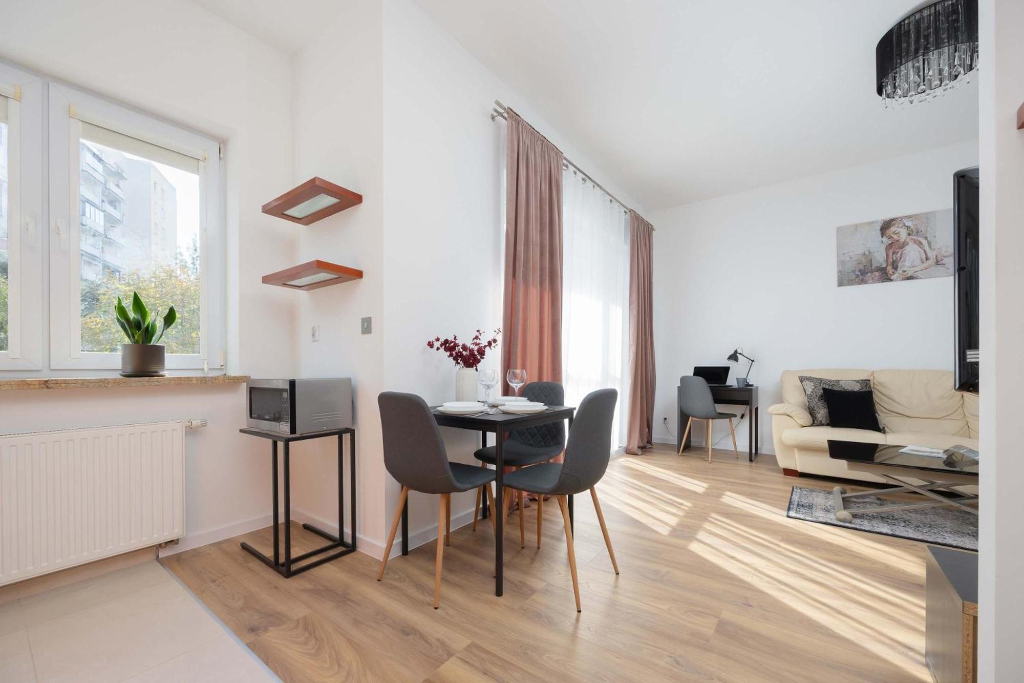 Kwiatkowskiego In Perfect For Remote Work By Renters * Warsaw