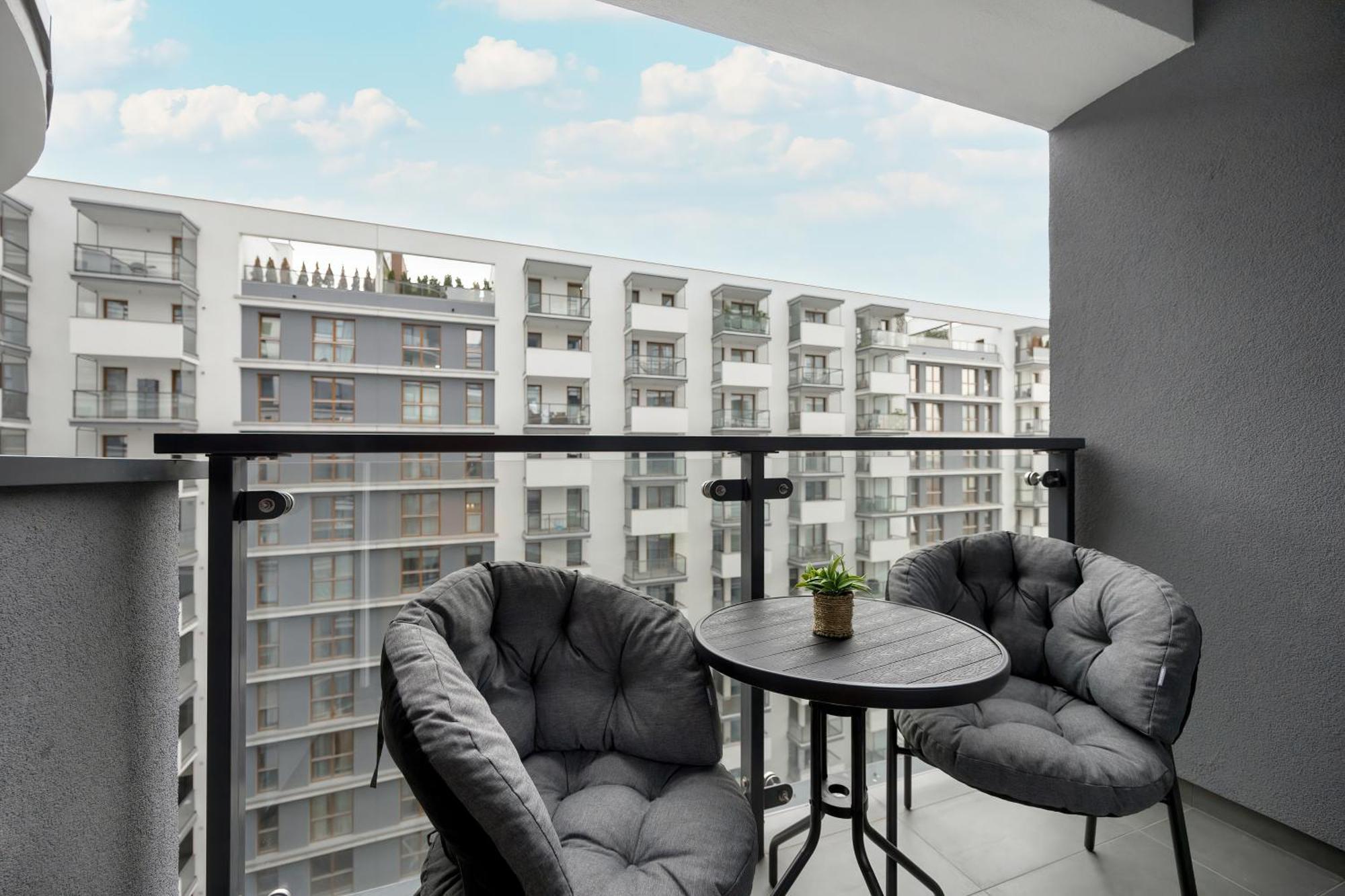 Aparthotel Wola Business Kasprzaka By Renters Warsaw