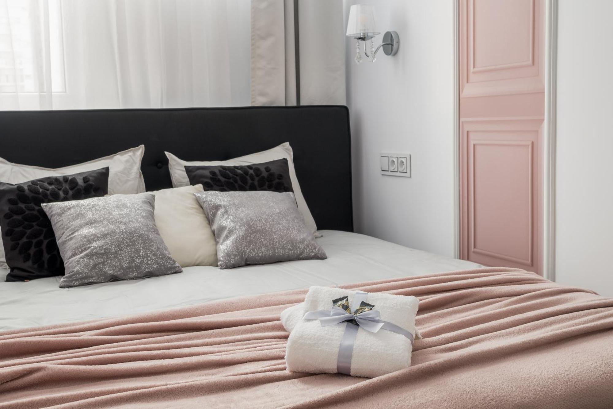 So Chic! 2-Bedroom Urban Suite 900M To Central Station Metro Rondo Onz *