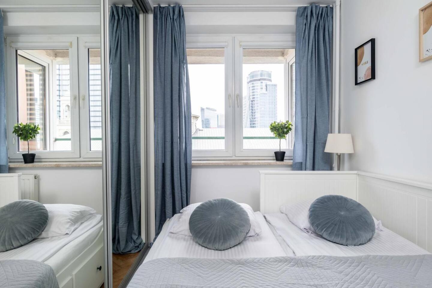 Apartment Bluebird With A View! Center