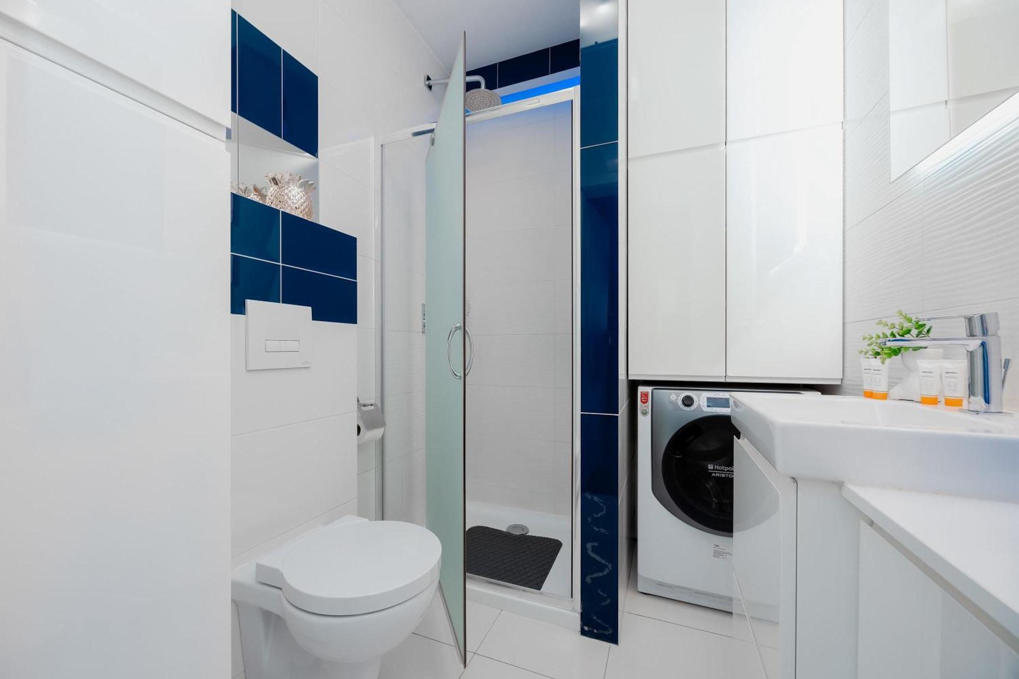 Cosy With Smart Tv By Renters Apartment *