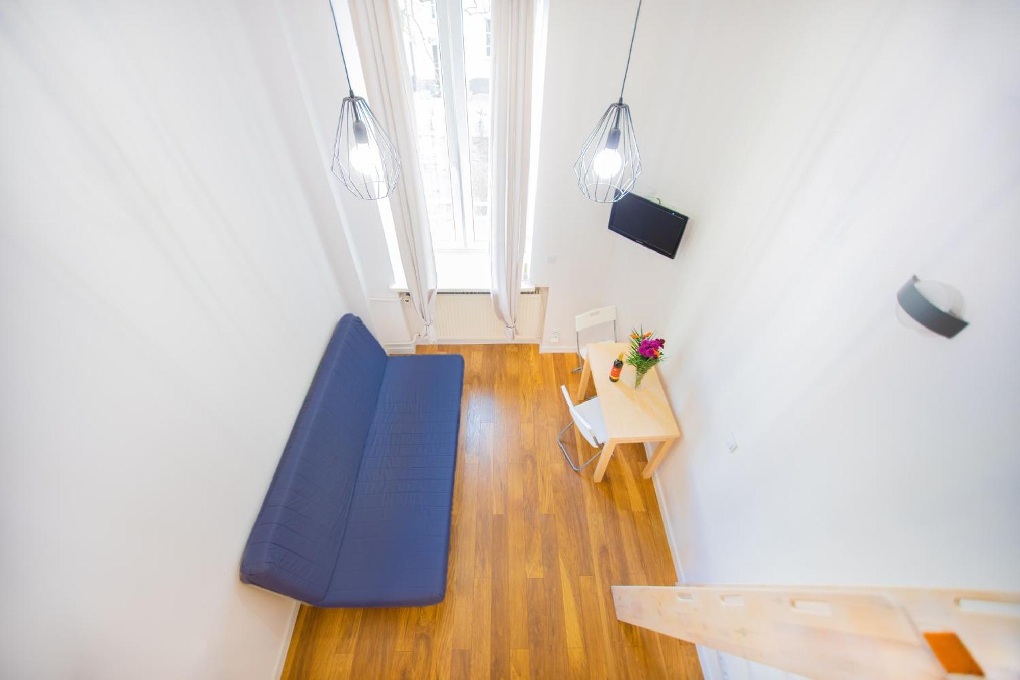 Lovely Hoza Str Super Location