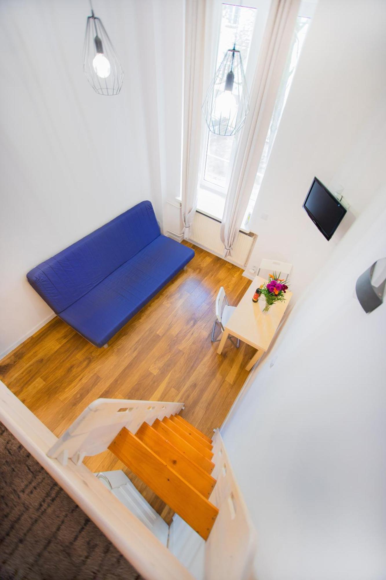 Apartment Lovely Hoza Str Super Location Warsaw