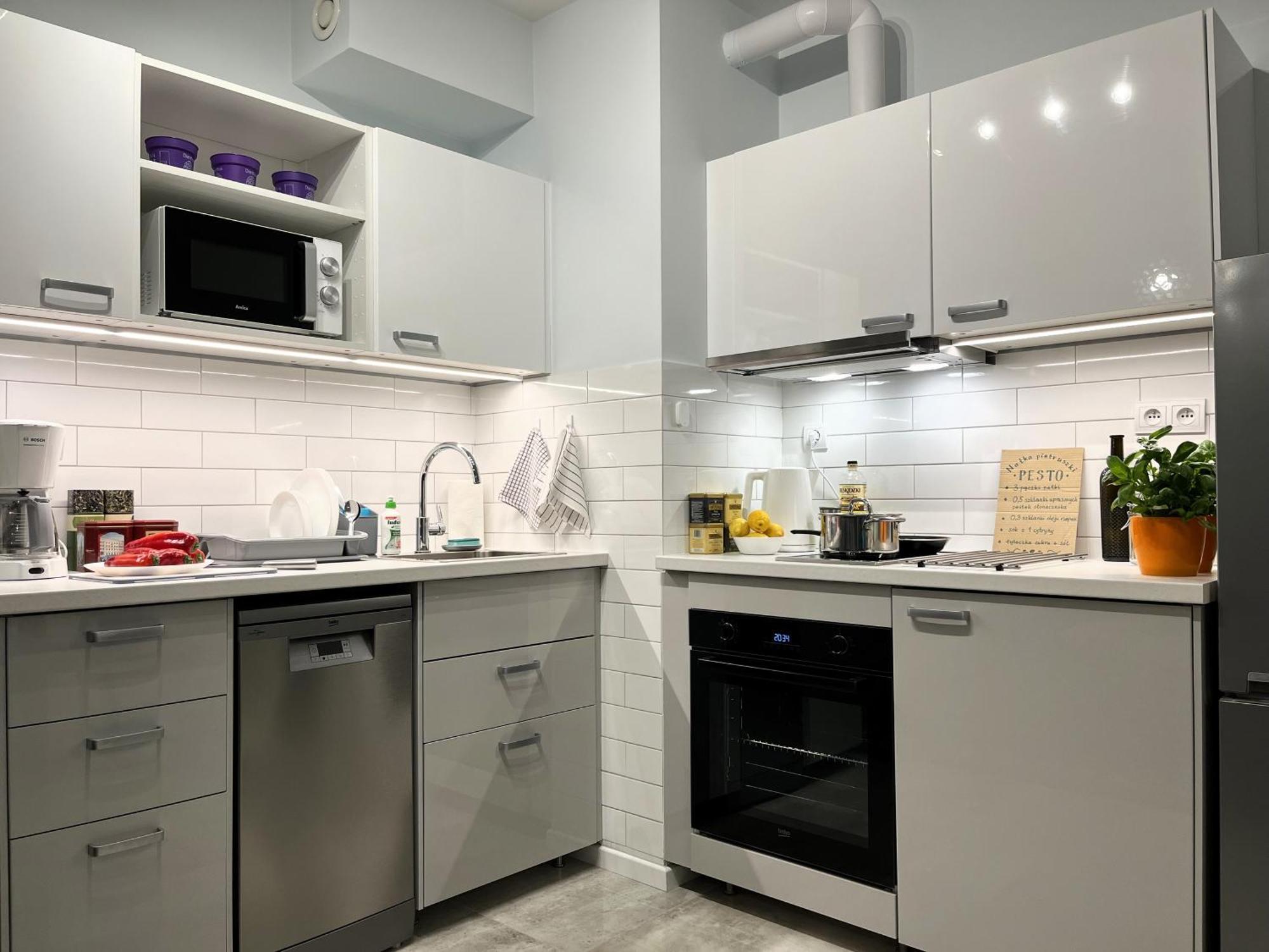Metro Dzialdowska - Silent And Spacious Apartment *