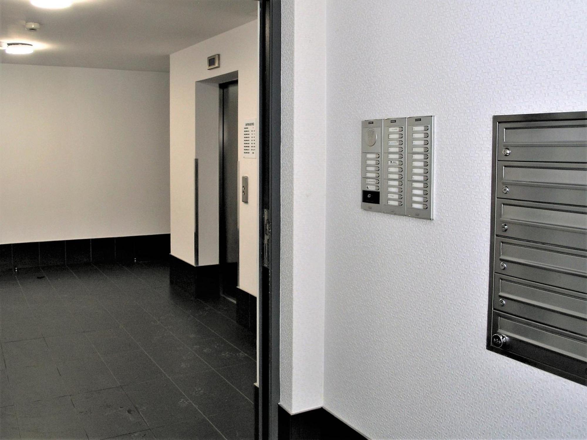 Apartment Metro Dzialdowska - Spacious *
