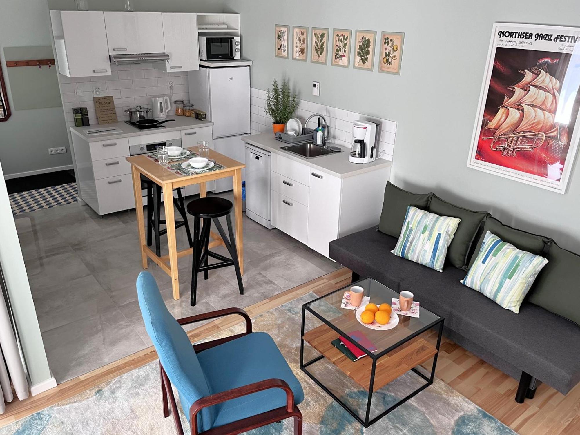 Apartment Metro Dzialdowska - Spacious Warsaw