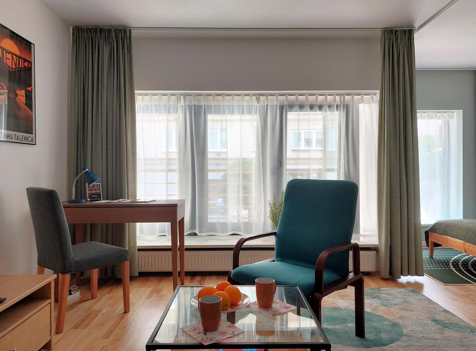 Metro Dzialdowska - Spacious Apartment