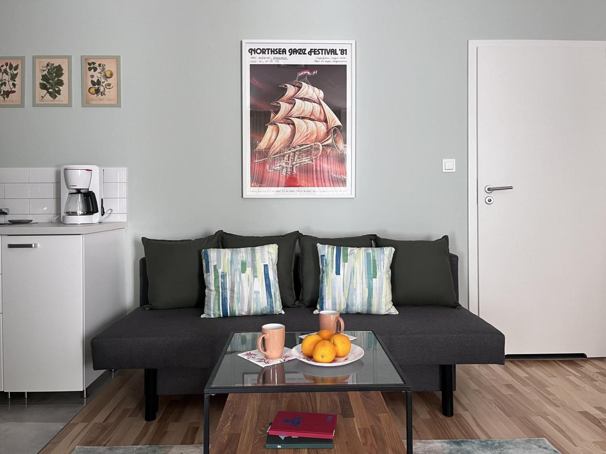 Apartment Metro Dzialdowska - Spacious Warsaw