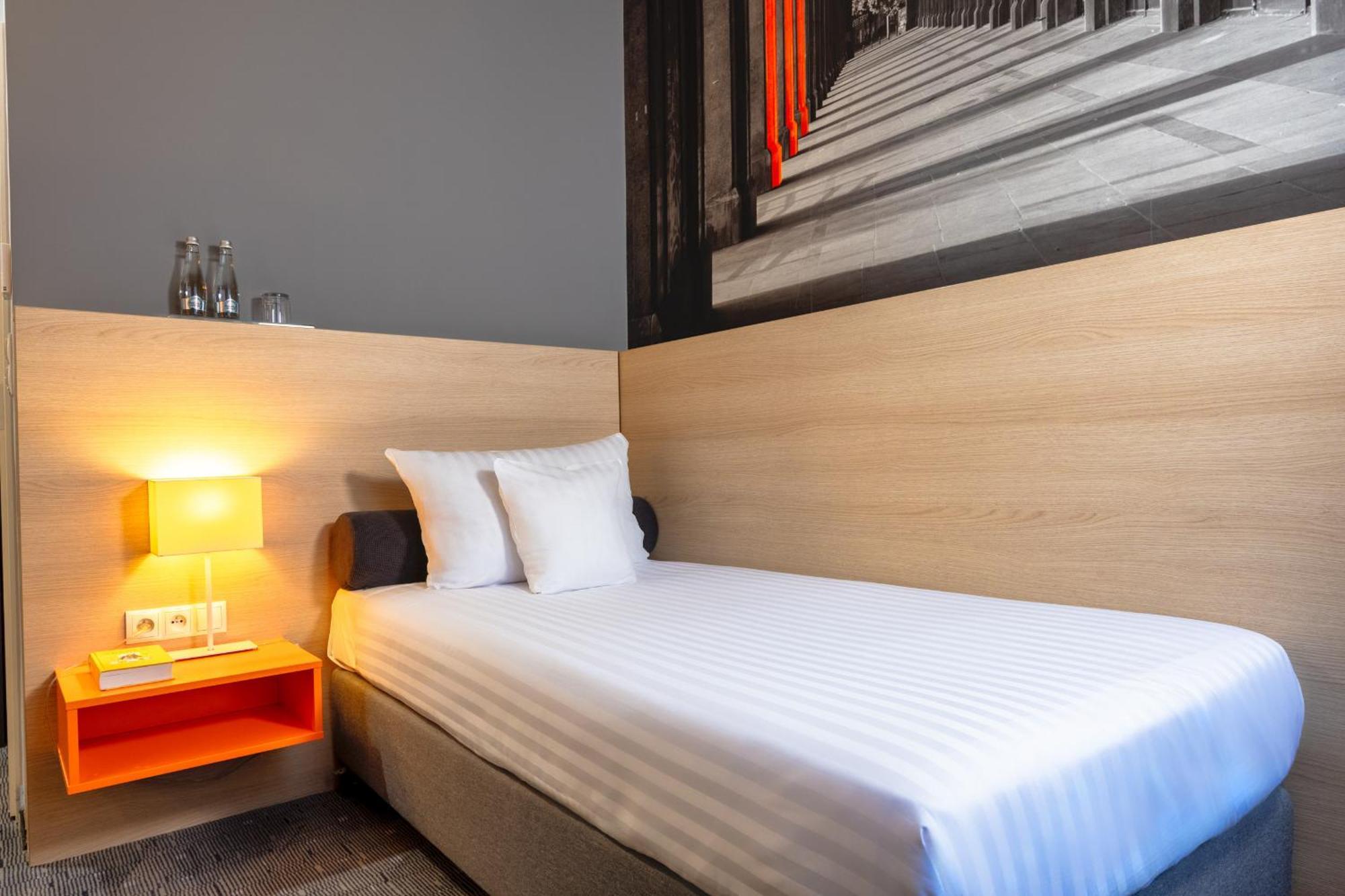 Mdm Centre Hotel 3*