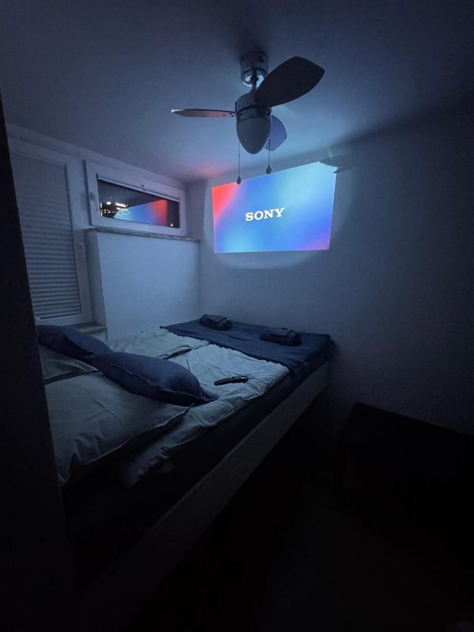 Apartment The Glade Of Dreams - Netflix, Sony Ps5 *