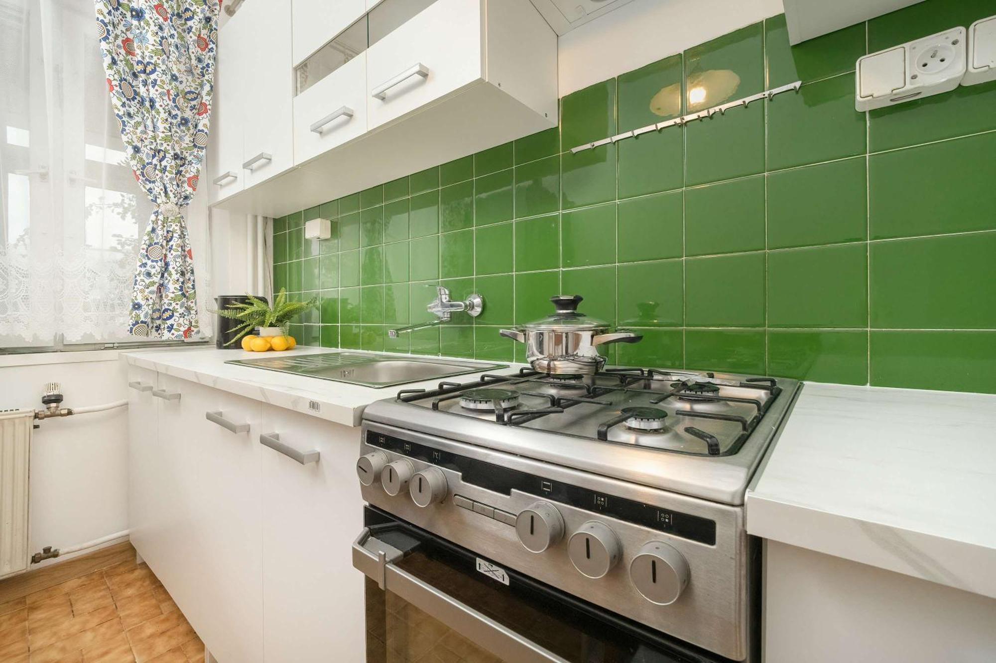Merliniego Trendy With Desk By Renters *