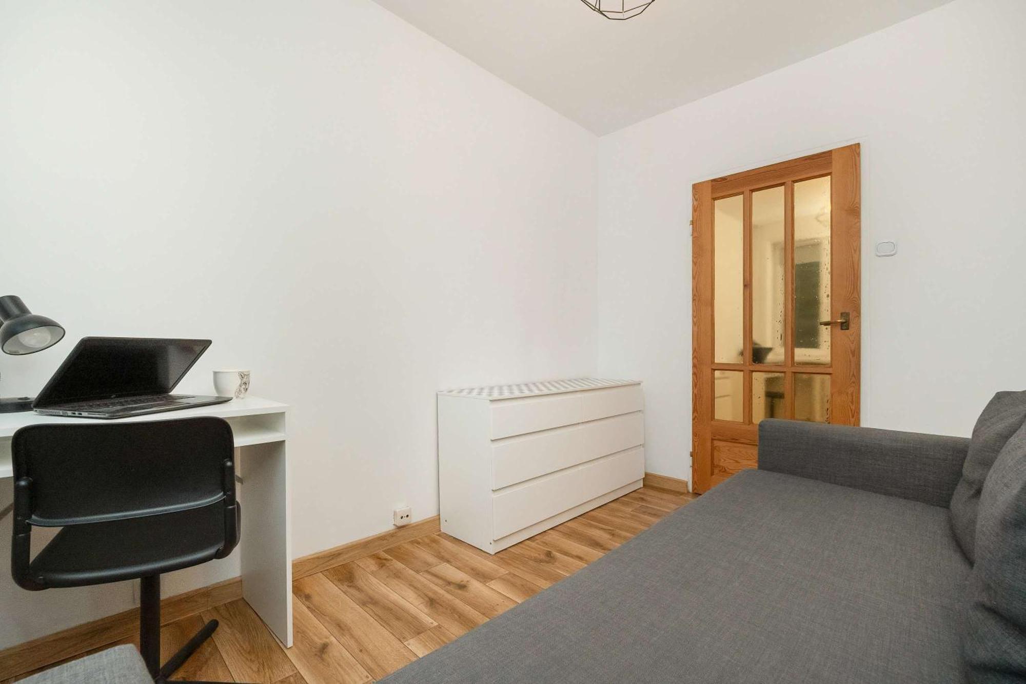 Merliniego Trendy With Desk By Renters Apartment