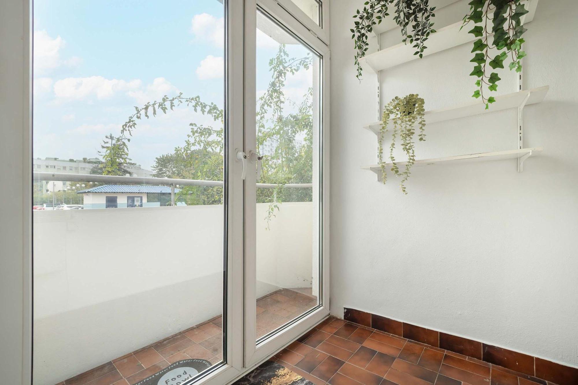Merliniego Trendy With Desk By Renters * Warsaw