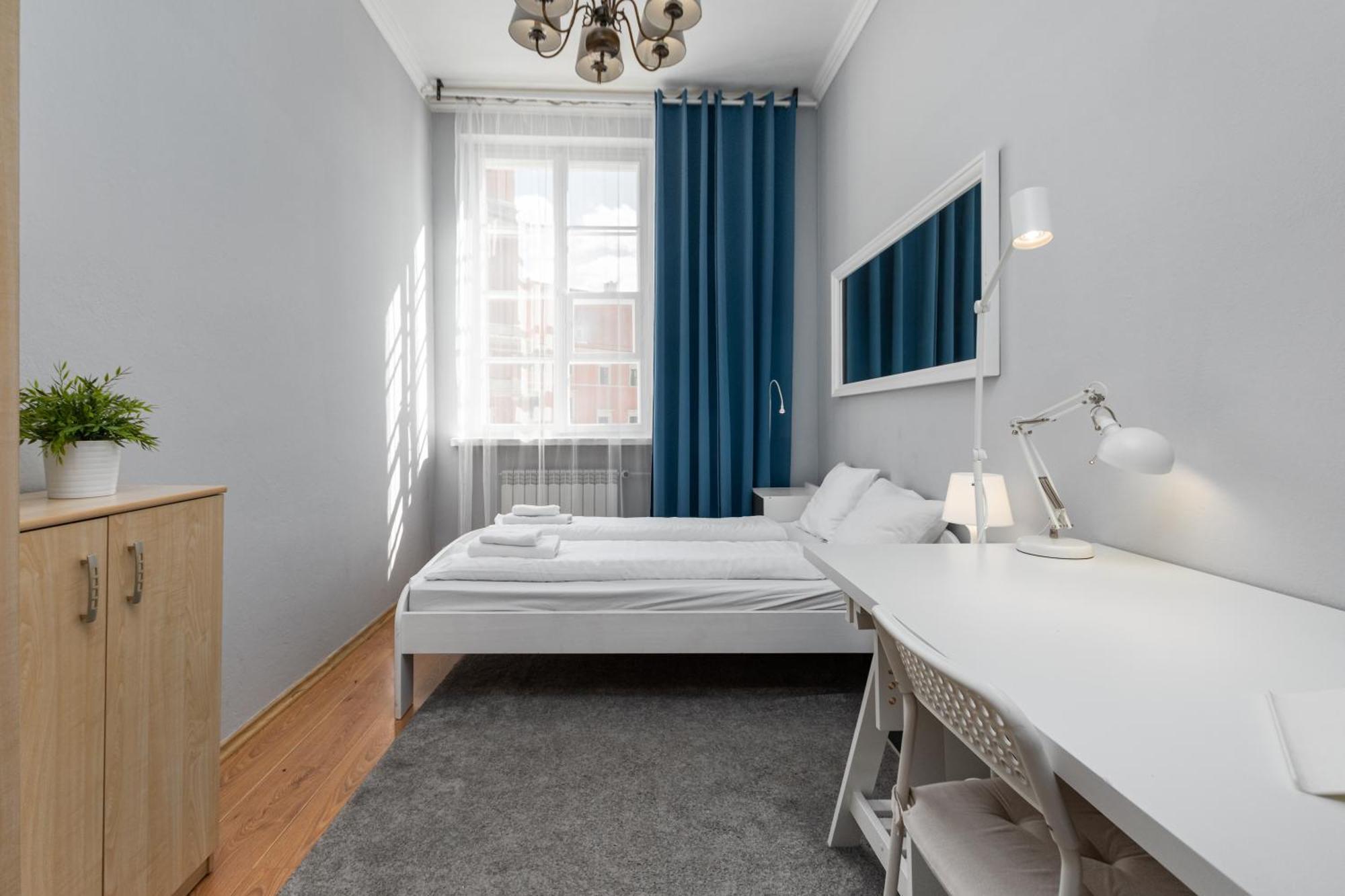 Plac Zamkowy 15-19 By Homeprime *