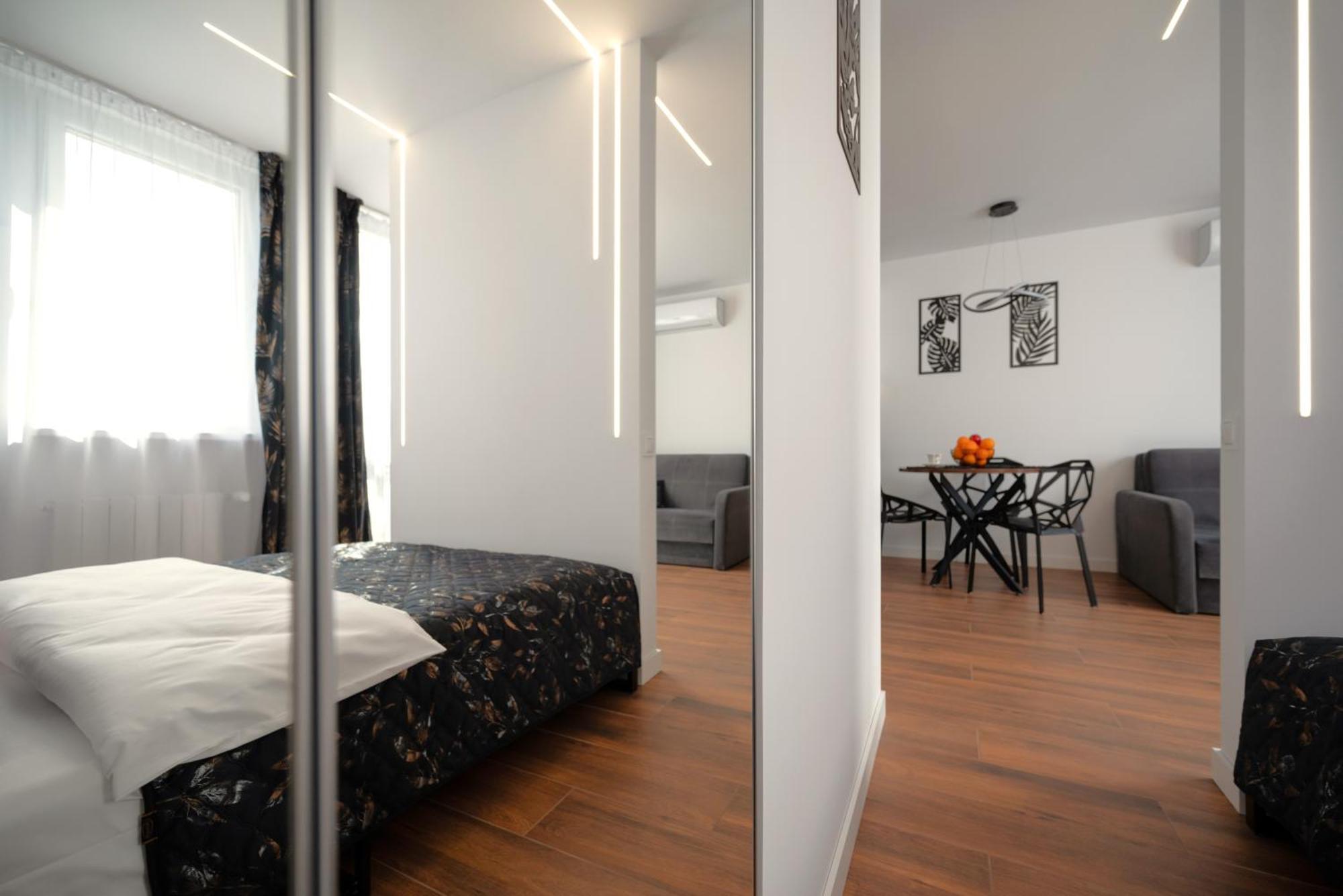 Center Grzybowska, Next To Warsaw's Business District, Metro Onz & Westin By Warsawskyline Apartament *