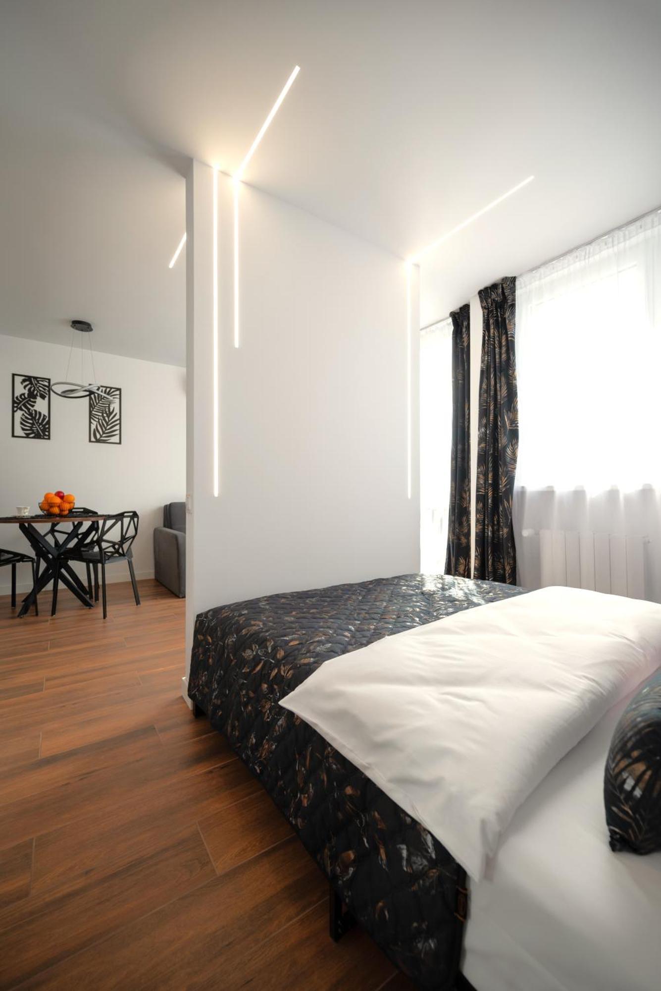 Apartament Center Grzybowska, Next To Warsaw's Business District, Metro Onz & Westin By Warsawskyline *