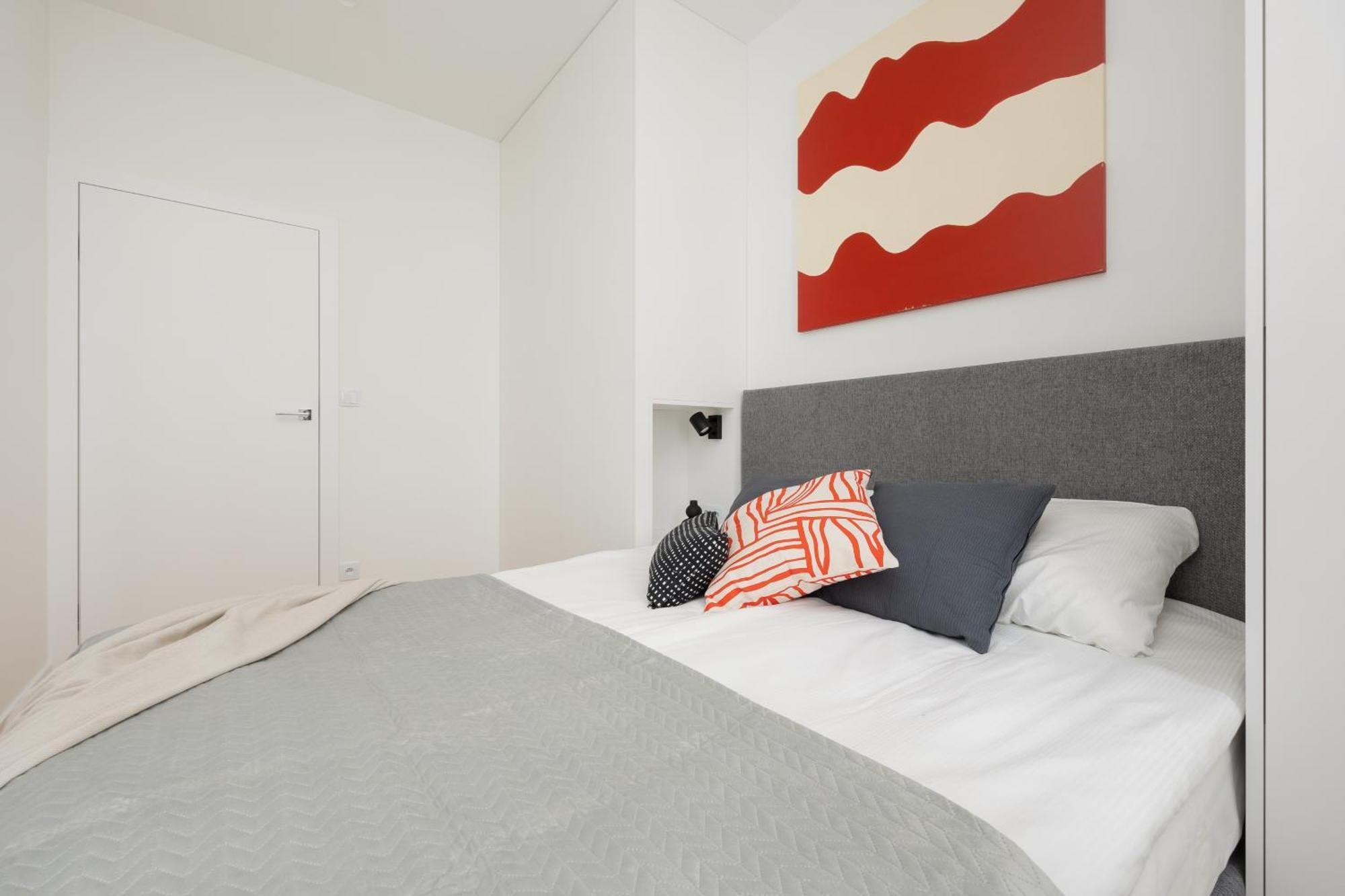 Apartment Luxurious And Modern In Center With Parking By Renters Prestige