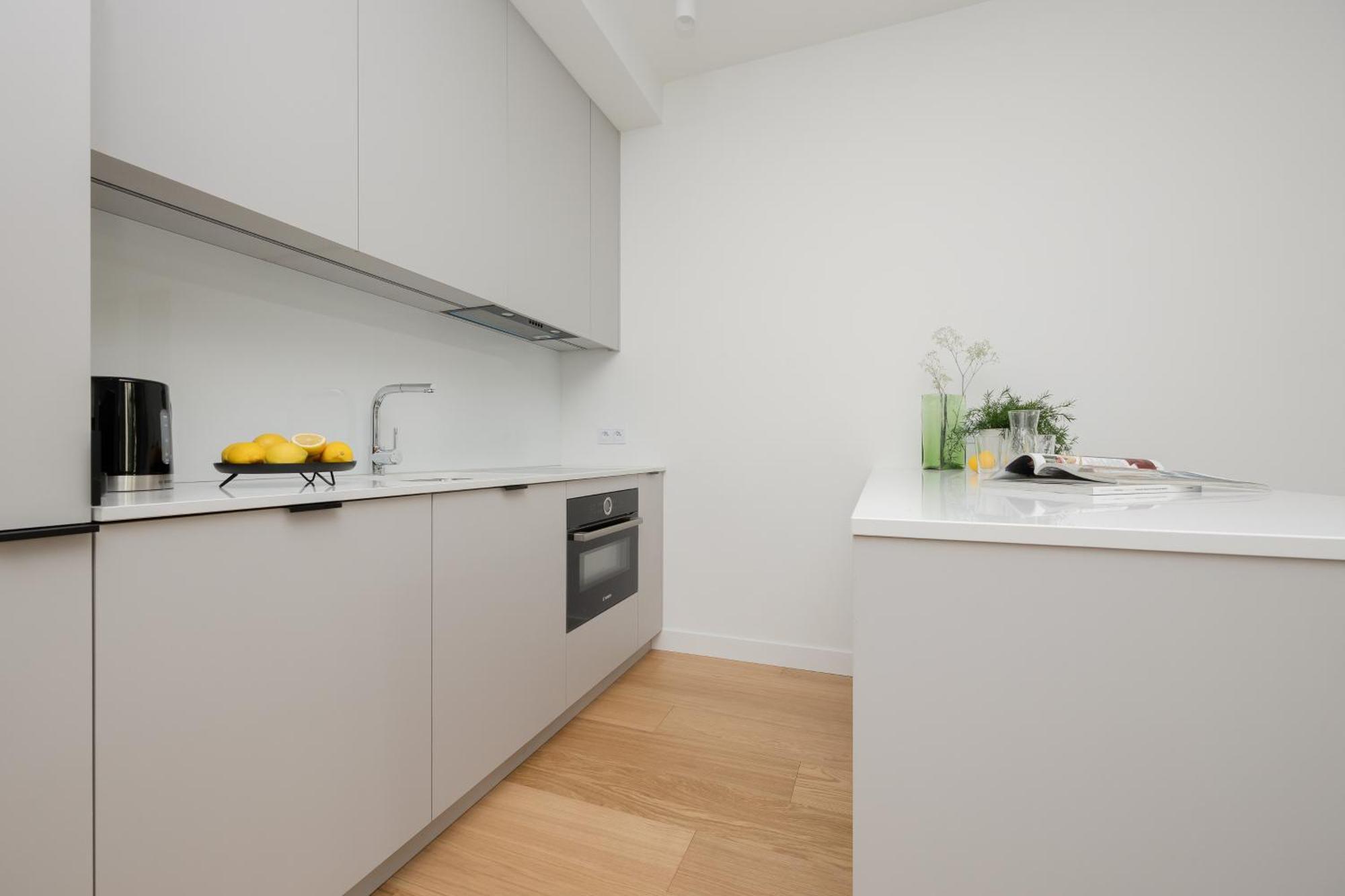 Apartment Luxurious And Modern In Center With Parking By Renters Prestige