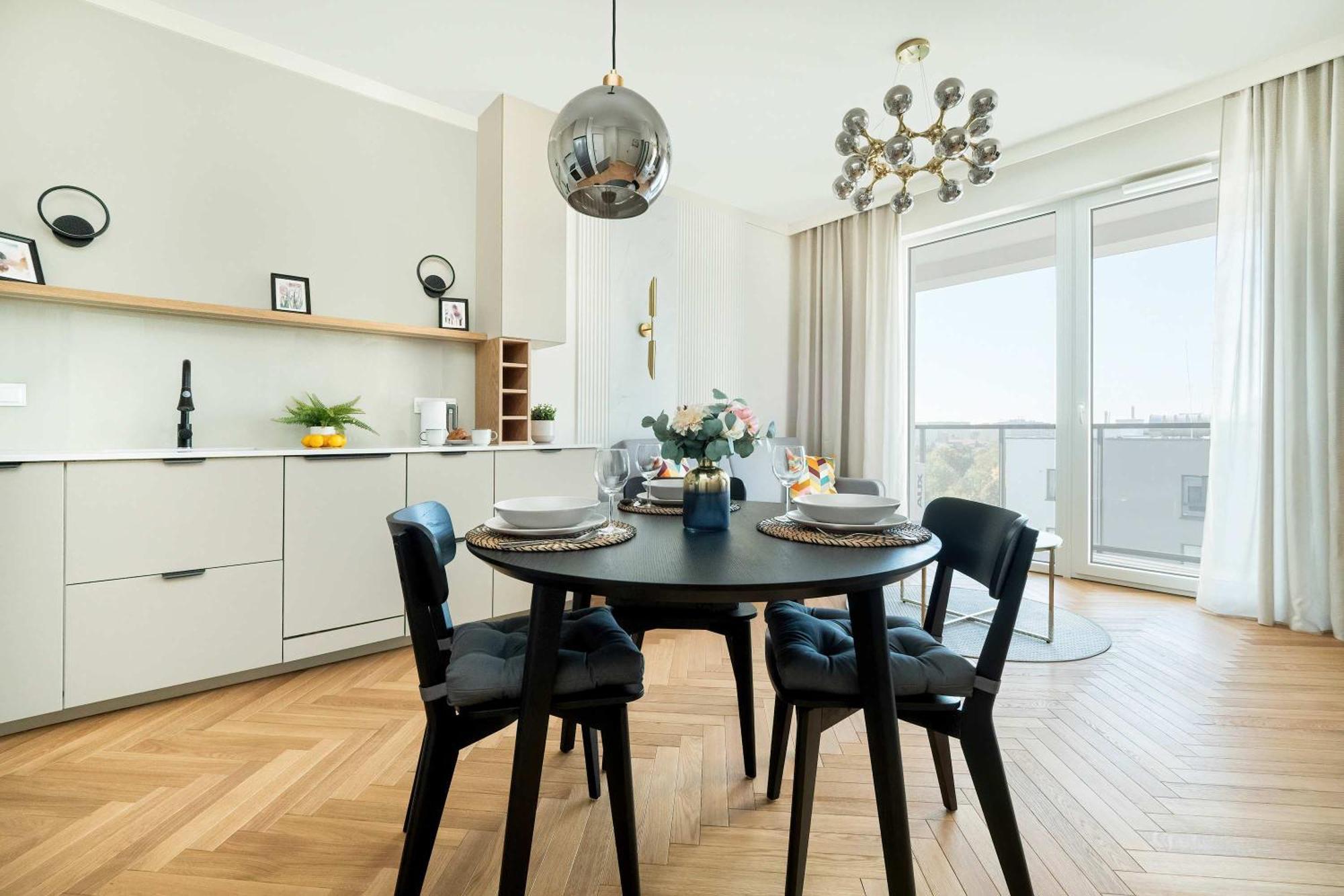 Air Conditioned In With Parking And Bathtub By Renters Apartment Warsaw