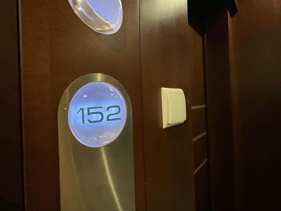 Apartment Oxygen Charming