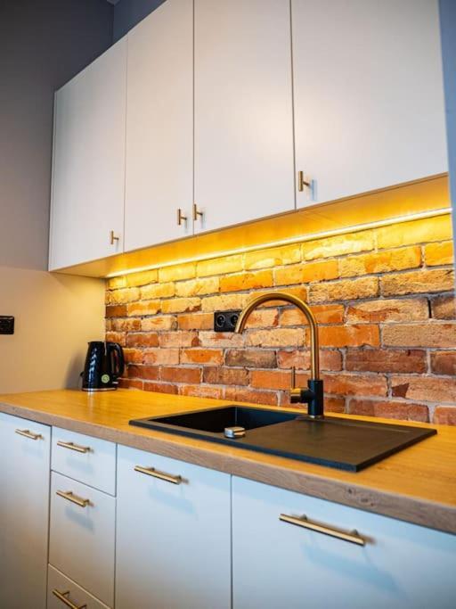 Apartment Chic In Historic Koneser Area