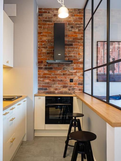 Apartment Chic In Historic Koneser Area