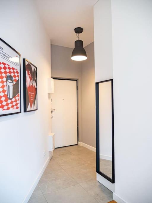 Chic In Historic Koneser Area Apartment Warschau