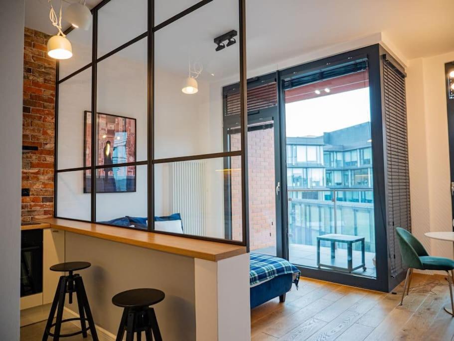 Chic In Historic Koneser Area Apartment *