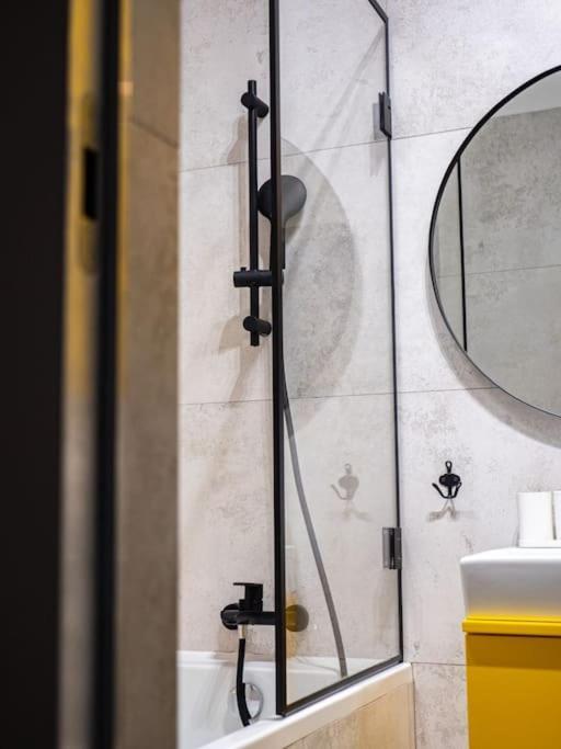 Apartment Chic In Historic Koneser Area Warschau