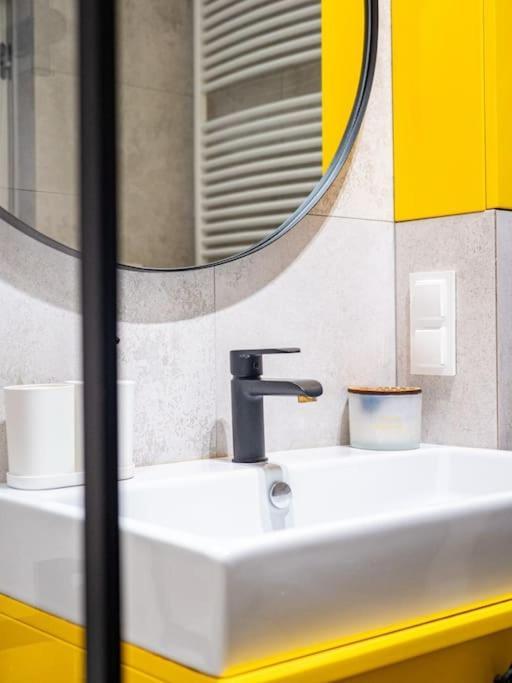 Apartment Chic In Historic Koneser Area Warschau