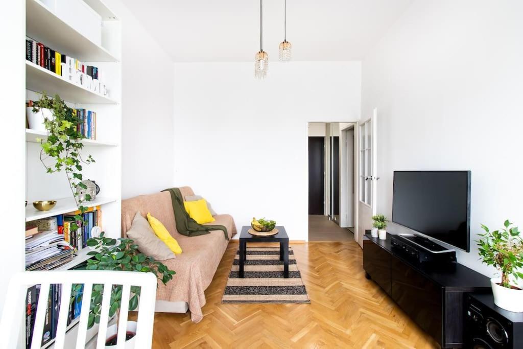 Apartment Batorego Warsaw