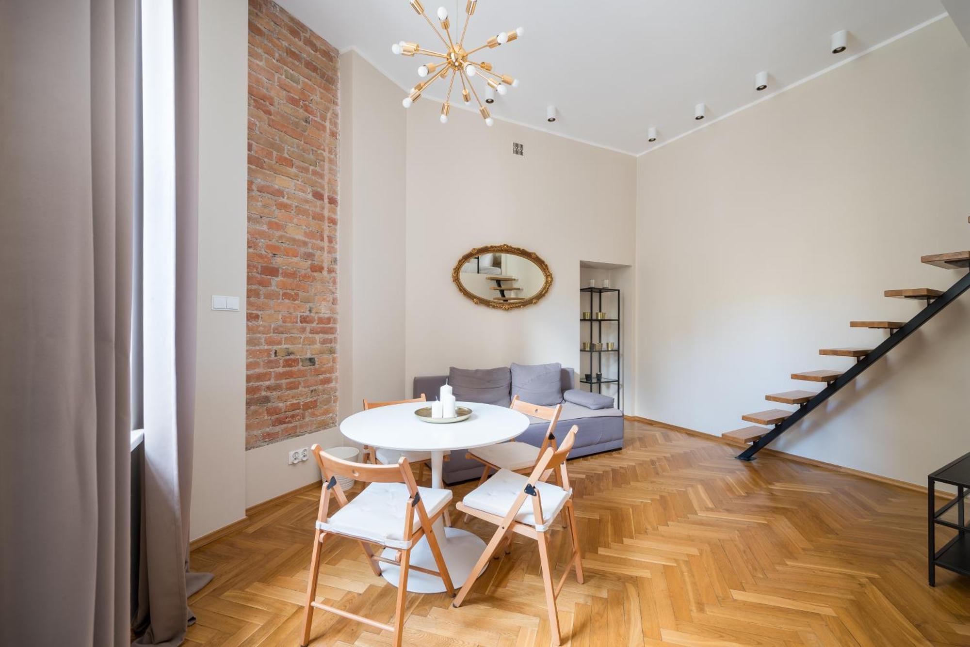 Ogrod Saski With Mezzanine Warsaw