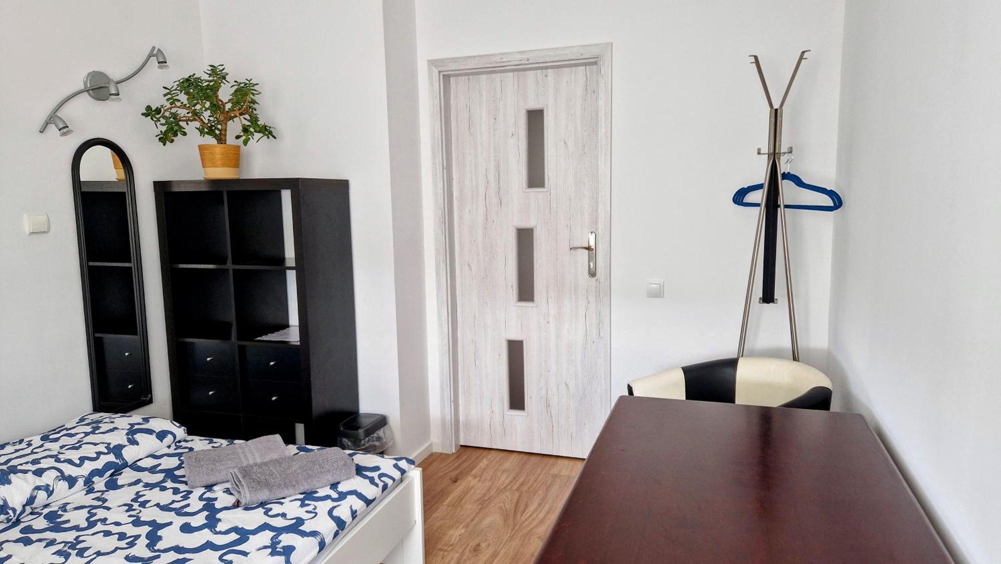 Hostel Meander Natolin Blisko Metra Warsaw