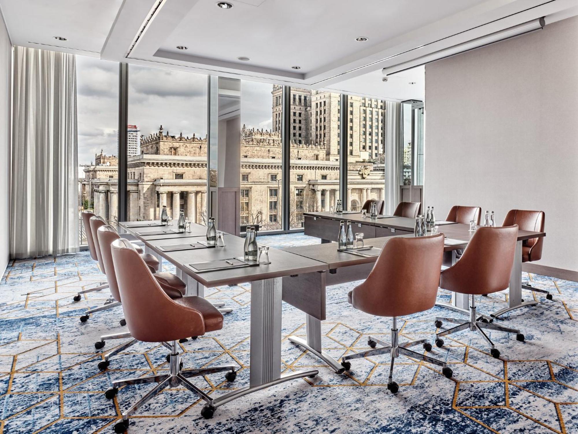 Intercontinental By Ihg 5*