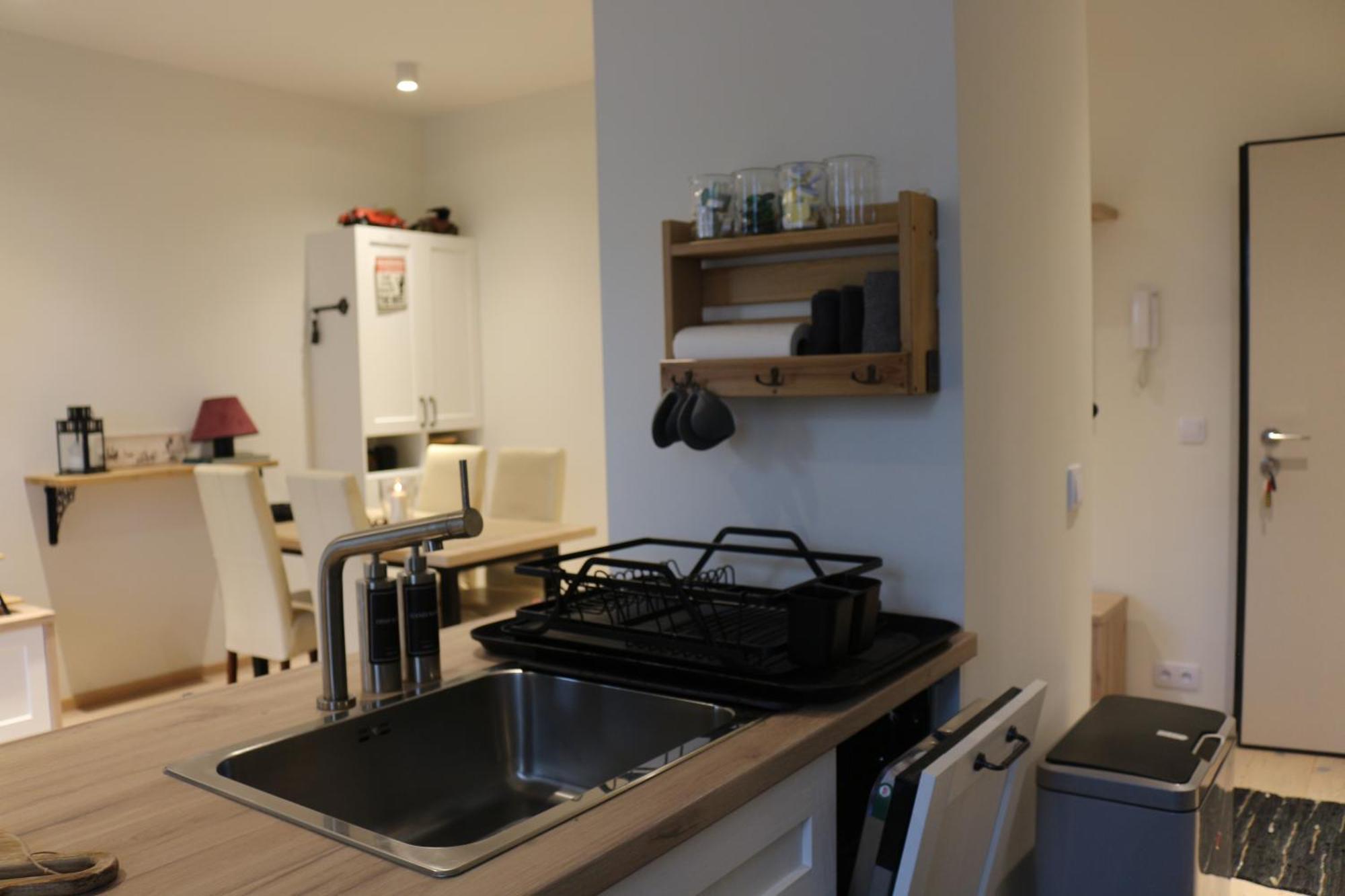 Relax&comfort New Waw 50 Sqm With Terrace, Garden, Free Parking And Ac Warschau