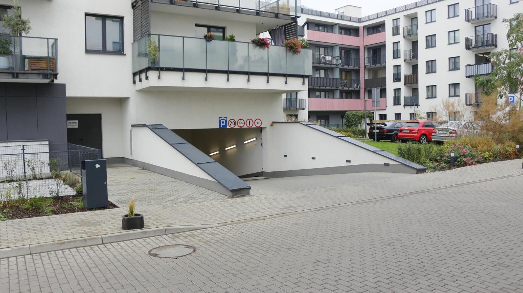 Relax&comfort New Waw 50 Sqm With Terrace, Garden, Free Parking And Ac