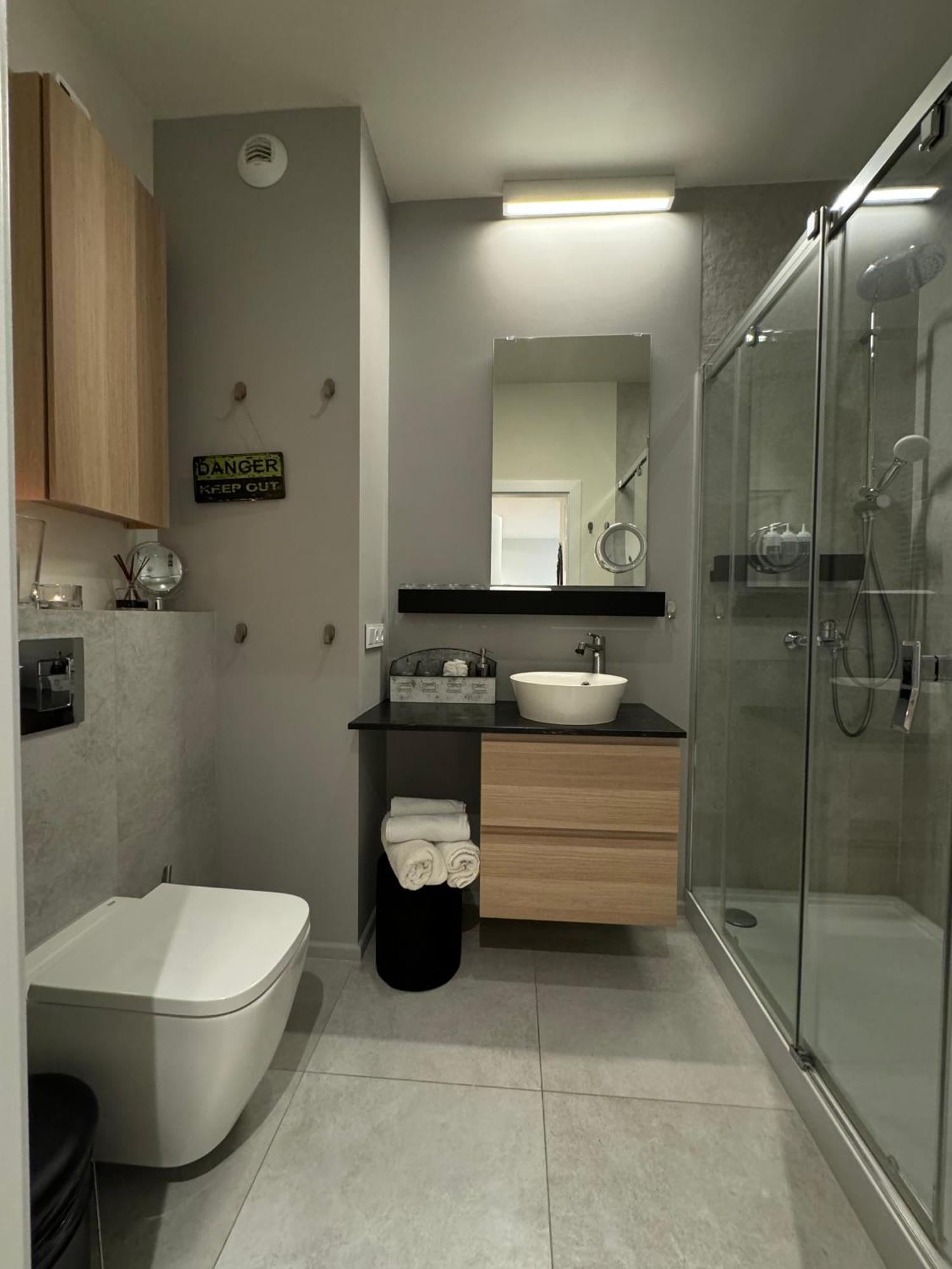 Apartment Relax&comfort New Waw 50 Sqm With Terrace, Garden, Free Parking And Ac *