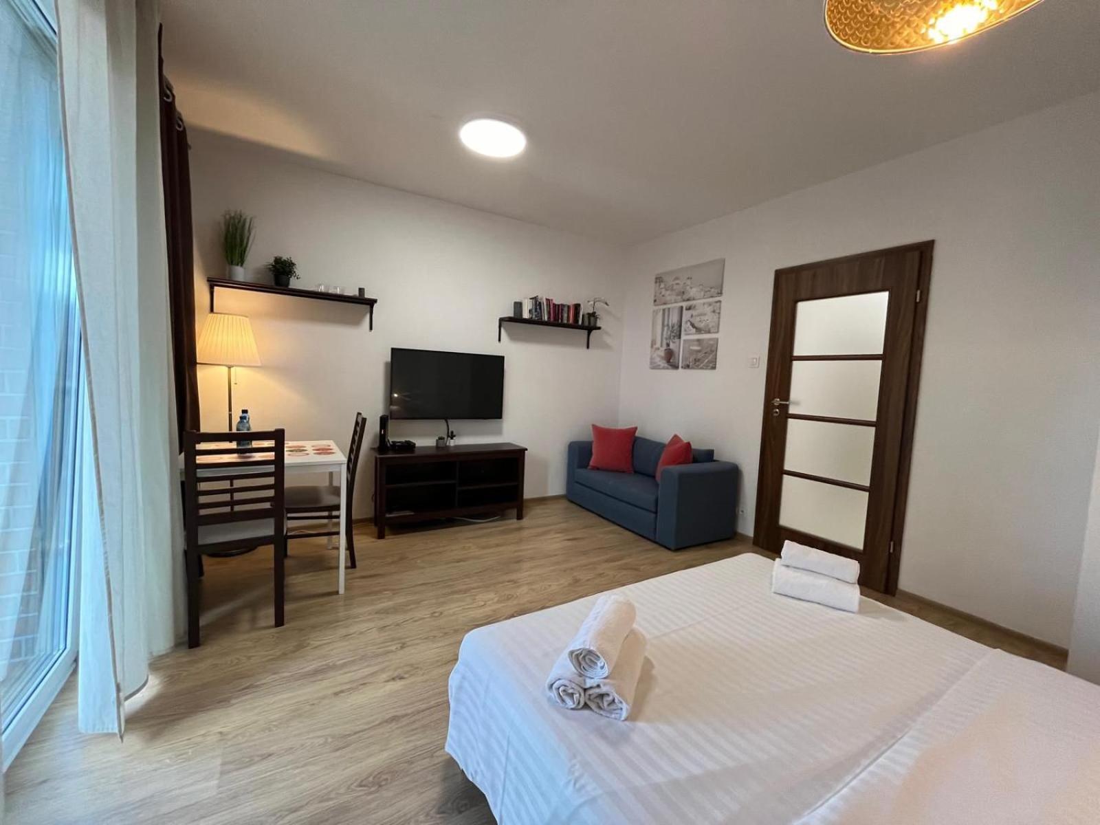 Okrzei Praga Apartment Warsaw
